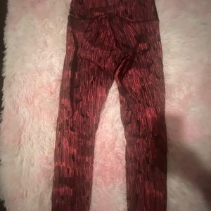 Lululemon leggings size 6